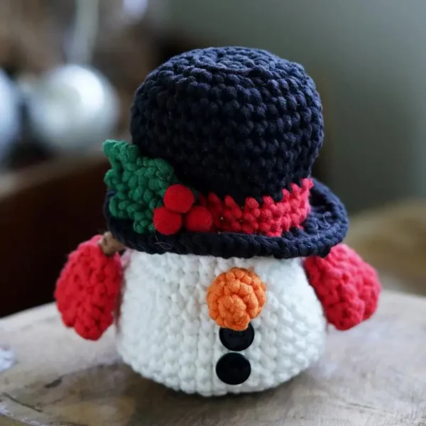 Crochet Kit: Christmas Theme Knitting Set - Image 4