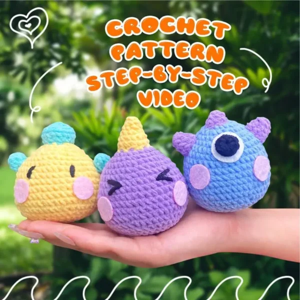 Beginner Crochet Kit: Doll & Key Pendant with Yarn - Image 2