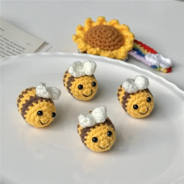 Crochet Kit 5PCS Mini Bee Keychain Handmade Pendant - Image 4